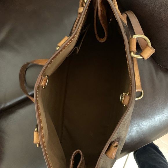 Louis Vuitton purse - Picture 5 of 8